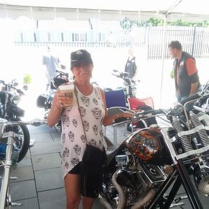 Meet your Posher, Pamela